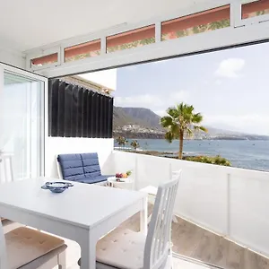 Home2book Seafront Apartment